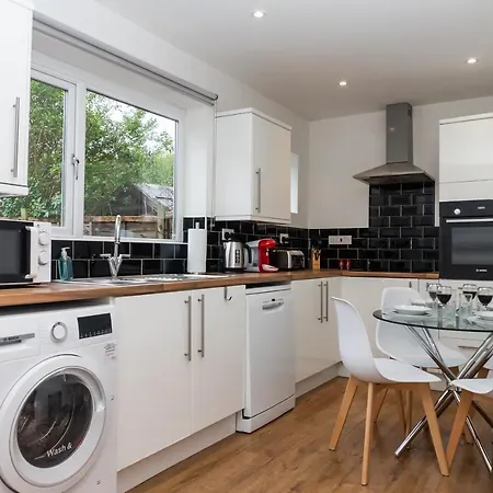 Feriehus Relaxation By Olauda Sa - 3 Bed House With Free Parking Bristol