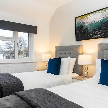 Relaxation By Olauda Sa - 3 Bed House With Free Parking Дом отдыха *