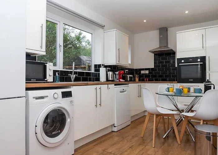 Relaxation By Olauda Sa - 3 Bed House With Free Parking Сasa de vacaciones Bristol